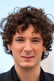 Vincent Lacoste isJulien Haddad-Park